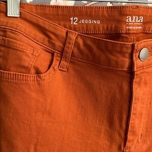 a.n.a Women's Rust Jeggings